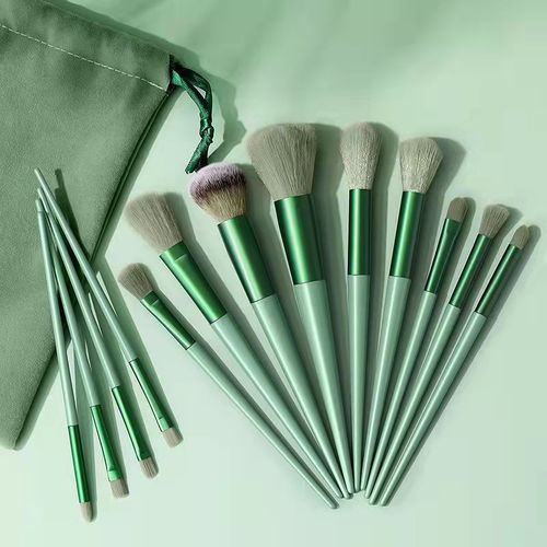 13 brochas de maquillaje extra suaves