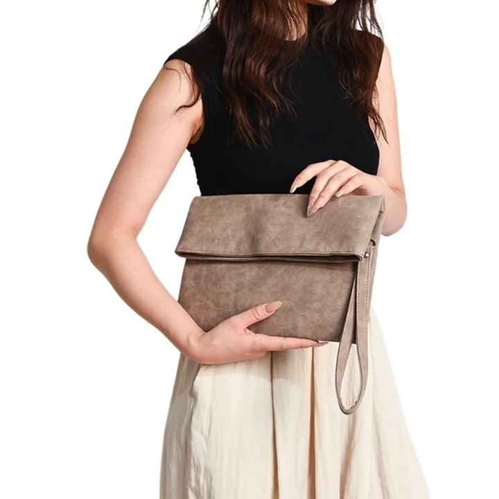 https://ae01.alicdn.com/kf/S1a7a7ab1a43a47f6895ac289d741ba71J/E74B-Women-Leather-Clutch-Bag-Wedding-Party-Evening-Purse-Handbags-Leather-Wristlet-Wallet-Phone-Bags-with.jpg